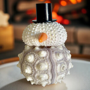 snowman-sea-urchin-figurine-02a
